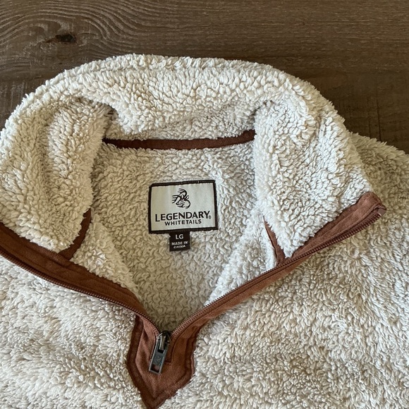 Legendary Whitetails Women’s - Picture 5 of 10